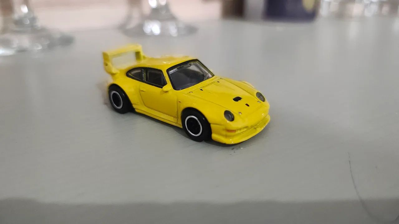  Porsche 911 GT2 Hot Wheels Premium