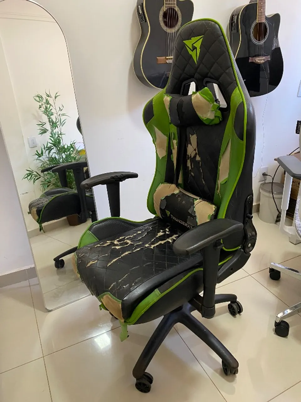 Cadeira Gamer ThunderX3 TGC12, Preto e Verde