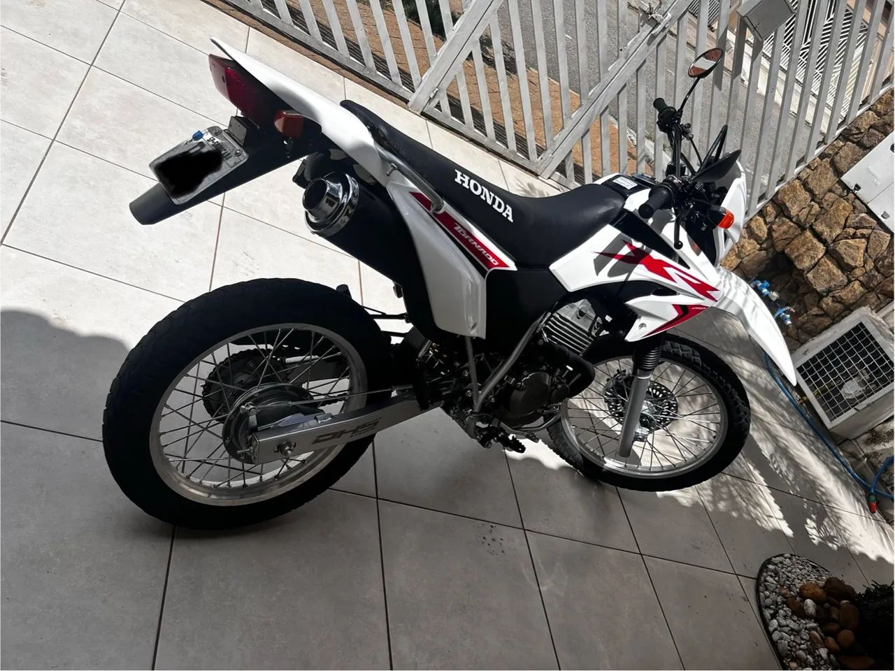 Honda Tornado 250cc - Branca - 2008 - Foto 4