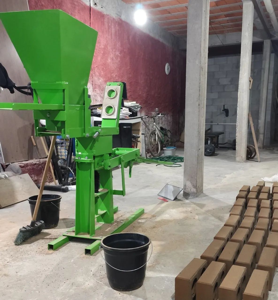 Máquina de fabricar tijolo ecológico 