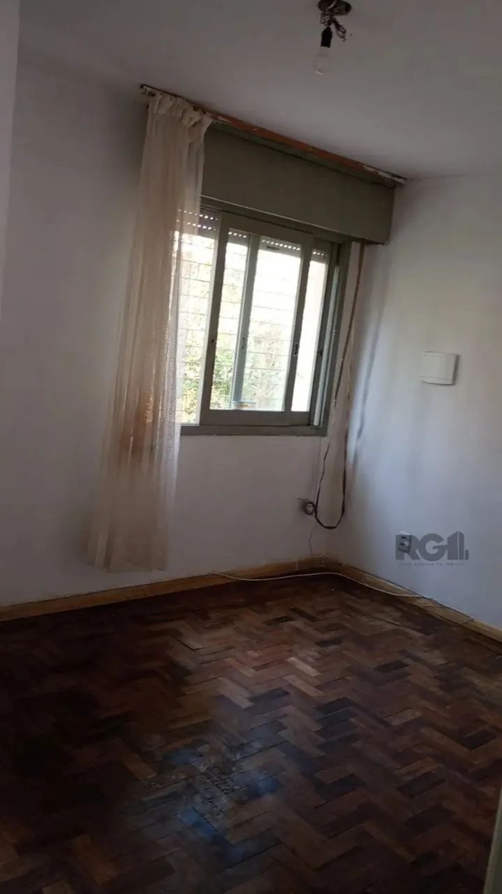 CASA DE 3 DORMITÓRIOS NO BAIRRO SANTA TEREZA, COM VAGA DE GARAGEM E PÁTIO FRENTE E FUNDOS. - Foto 5