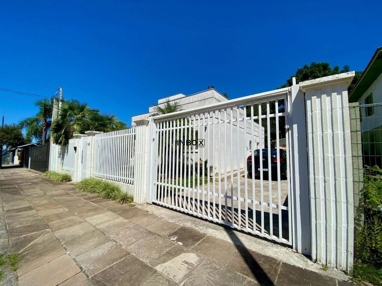 INBOX CIA IMOBILIARIA VENDE EM BENTO GONÇALVES- CASA INDIVIDUAL EM BAIRRO NOBRE DA CIDADE - Foto 2