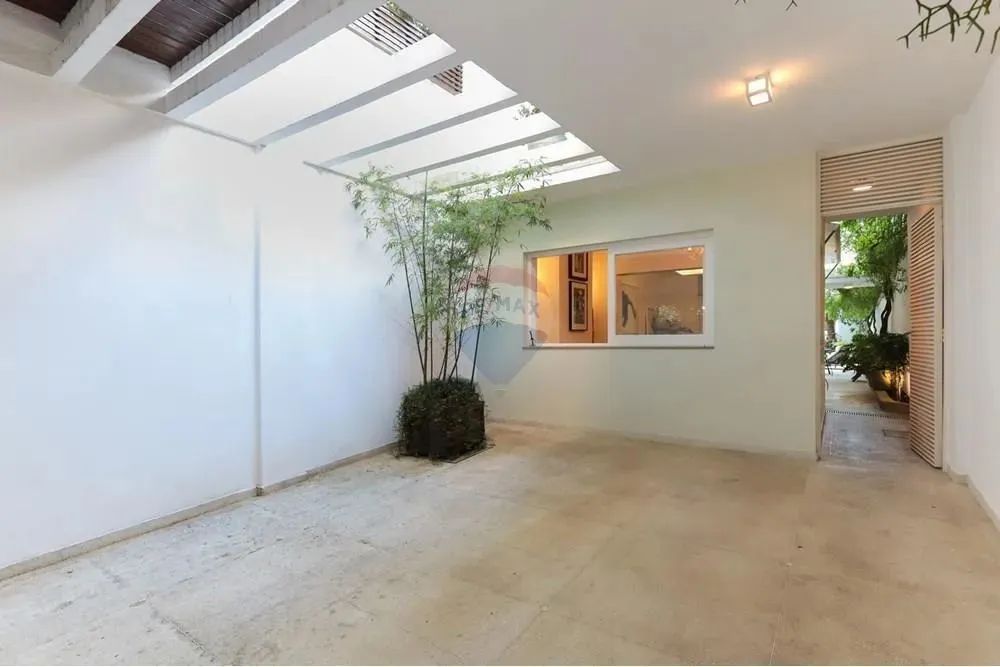 Casa com 2 dorm, 1 suíte (+ 1 dorm/ateliê), Lareira, Solarium e Quintal / 2 Vagas / 155 m² - Foto 3