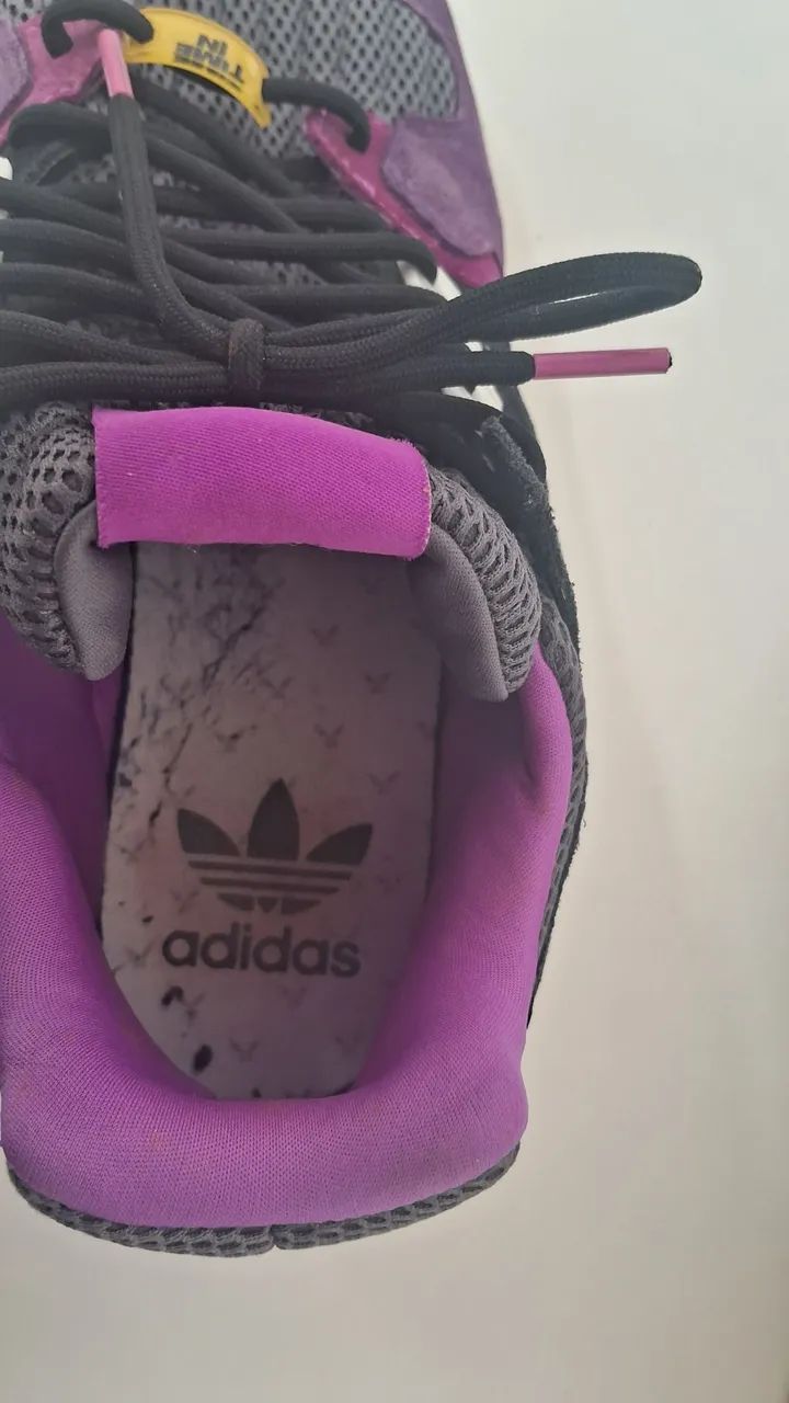 Adidas ZX Torsion na cor roxa, preta e branca - Calçados - Novo