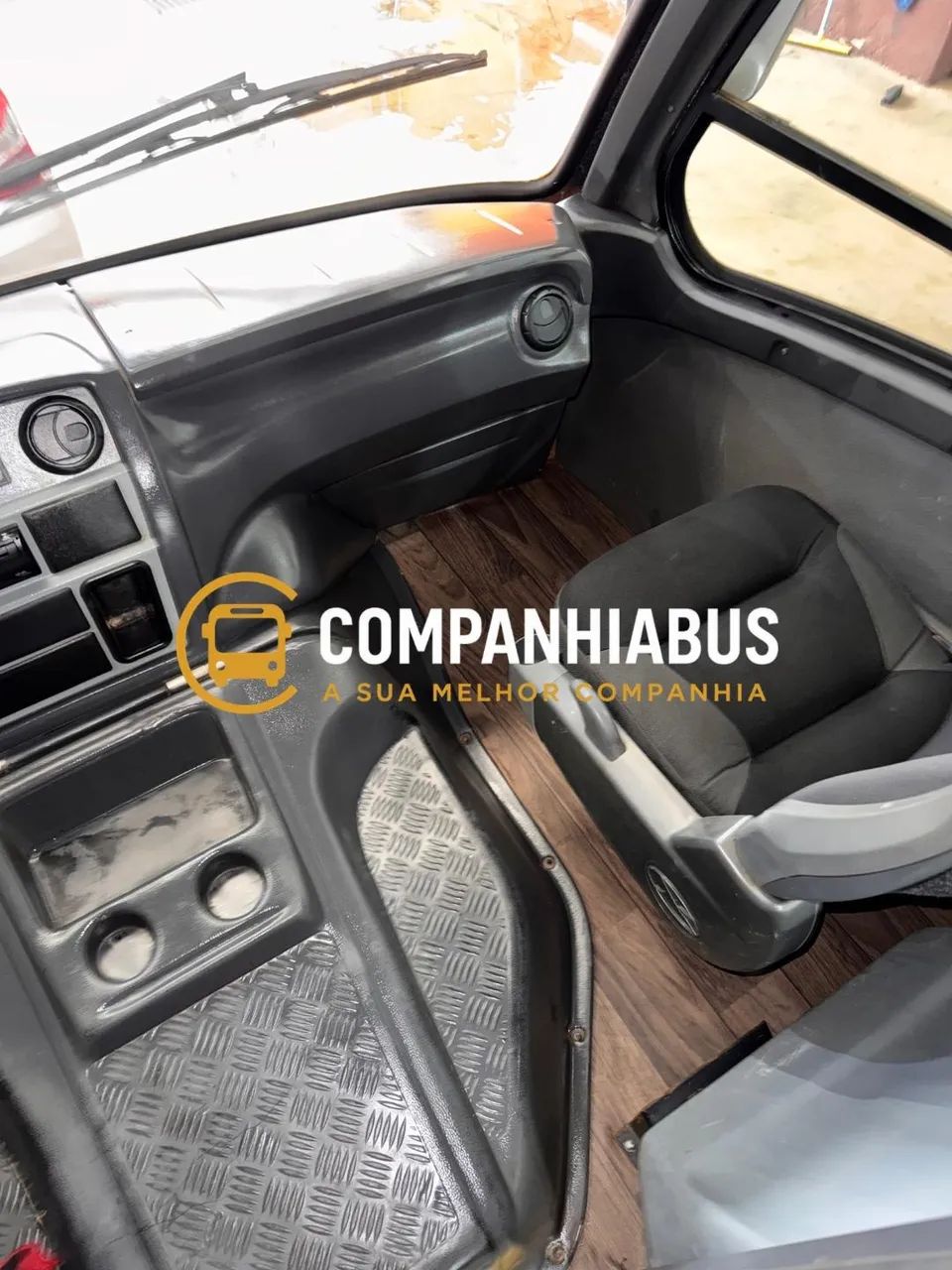 VOLARE EXECUTIVO V9L (DIESEL)(E5)  PRATA 2021/2021 - Foto 4