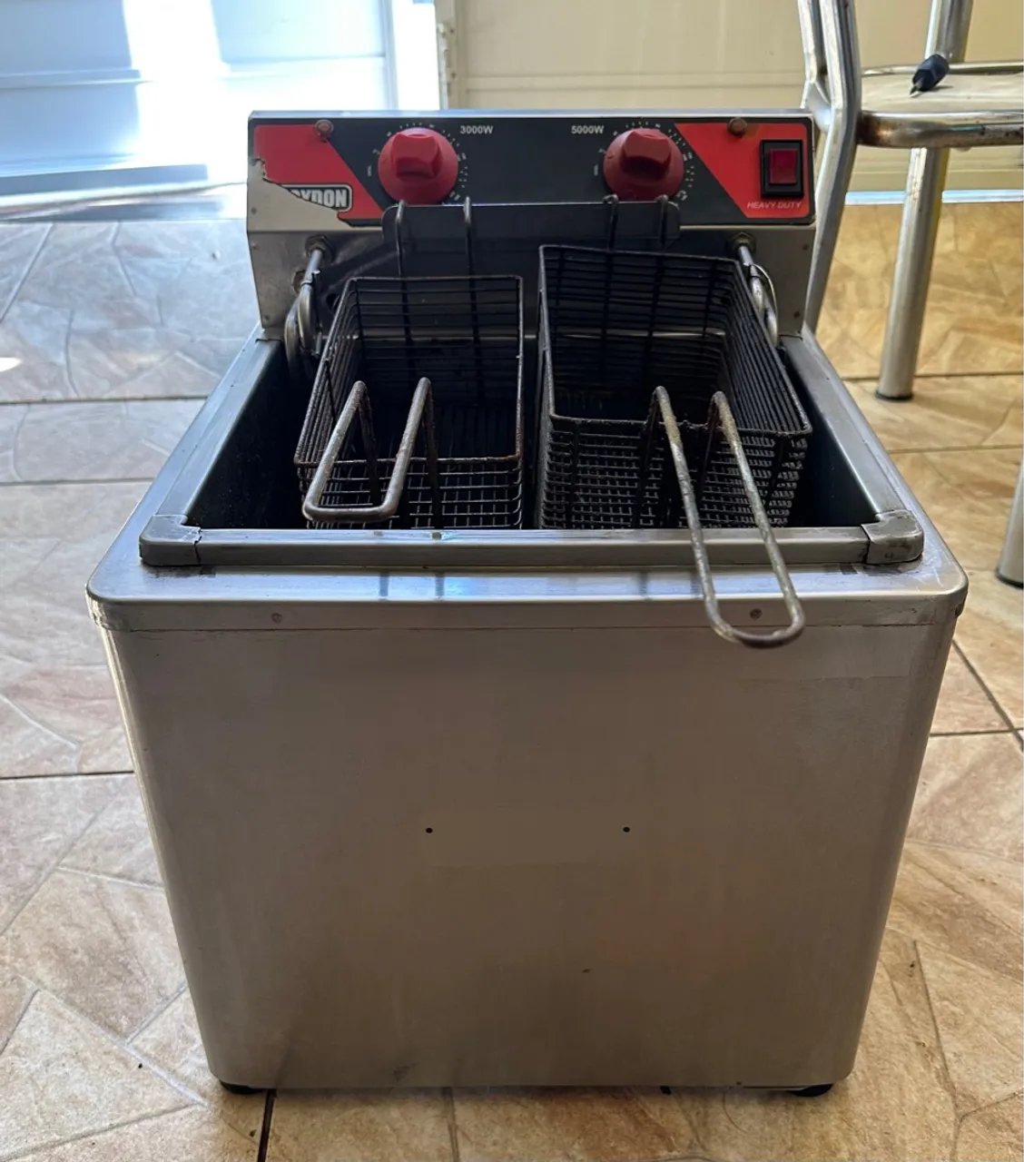 Fritadeira croydon zona fria 8000w