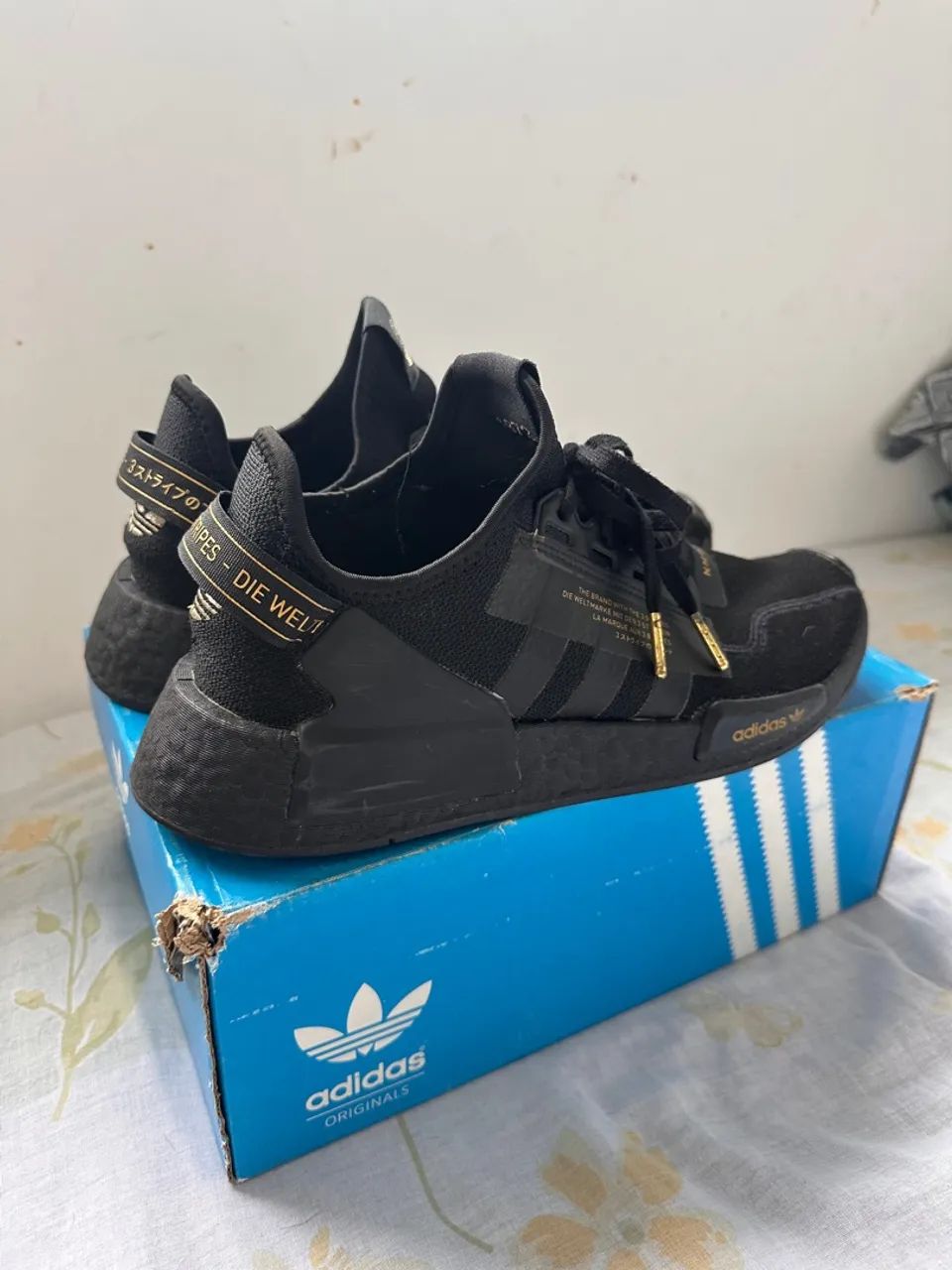 Tênis Adidas NMD R1 V2 - Foto 3