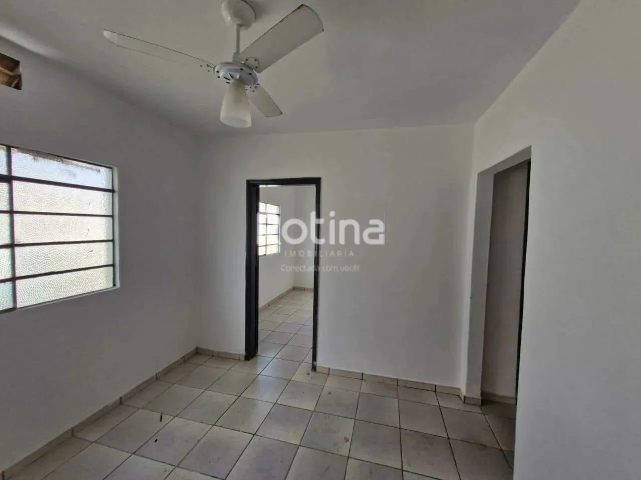 Casa para alugar, 2 quartos, Osvaldo Rezende - Uberlândia/MG - Rotina Imobiliária
