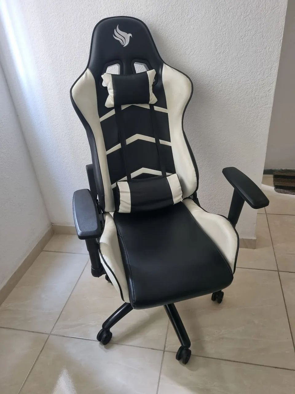 Cadeira Gamer Pichau Preto/Branco - Foto 2