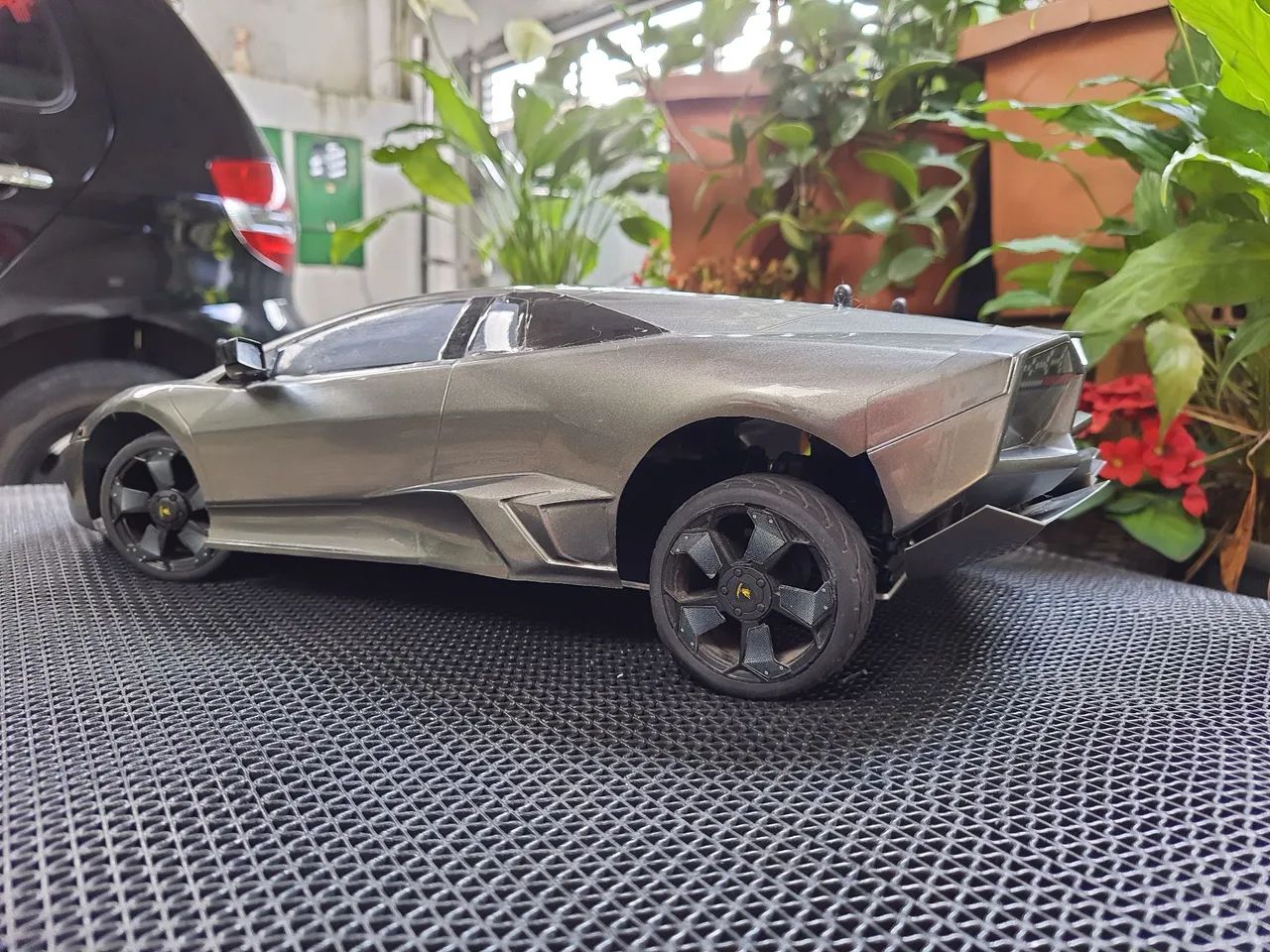 Automodelo Lamborghini Réventon- 1:10 - Foto 3