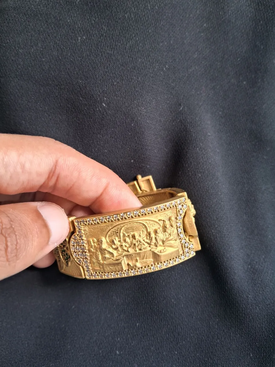 Bracelete em moeda antiga 