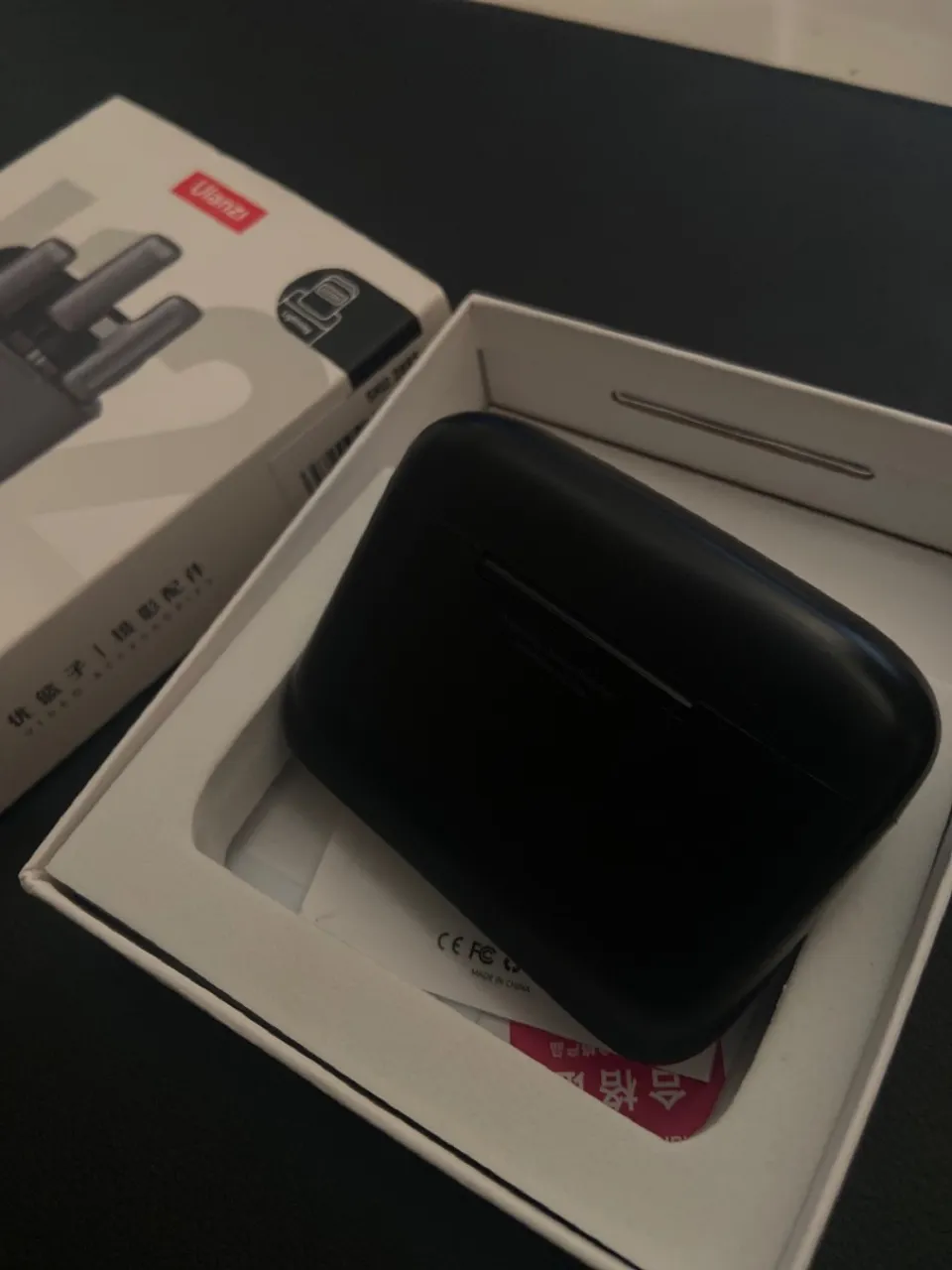 J12 | Wireless Microphone