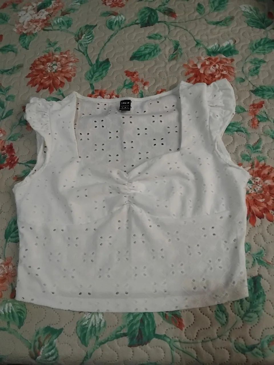 Blusa cropped branca 