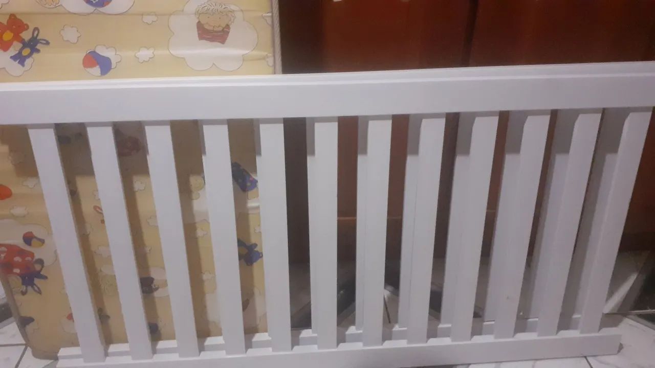Vendo berço Americano desmontado 