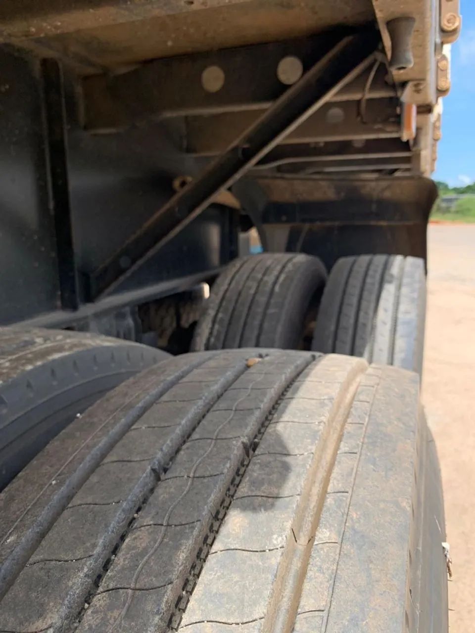 Vendo carreta 4 eixo - Foto 3