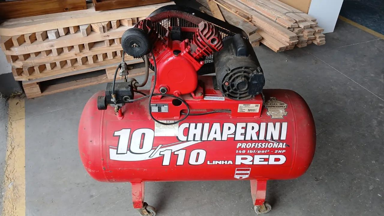 Vendo Compressor de Ar Chiaperini 10/220 rofissional