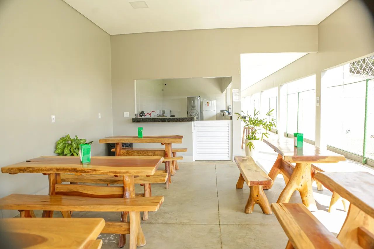 Chácara completa no Centro de Abadia - 2.200m² construídos - - Foto 2