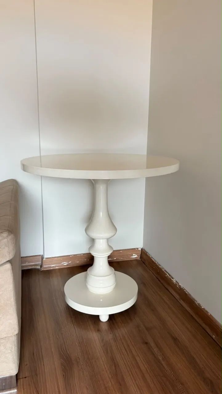 Mesa de canto 