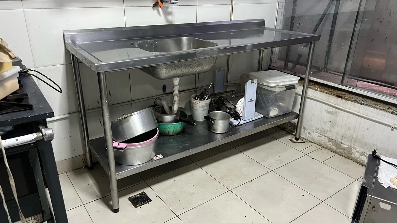 OPORTUNIDADE - Bancada, Pia e Coifa INOX - Foto 2