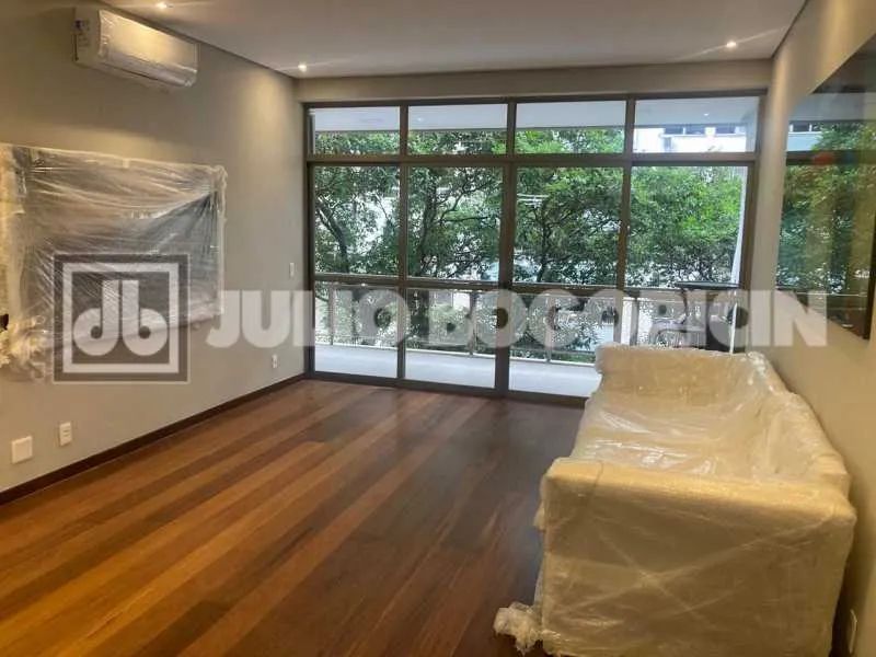 Apartamento : / Residencial / Copacabana