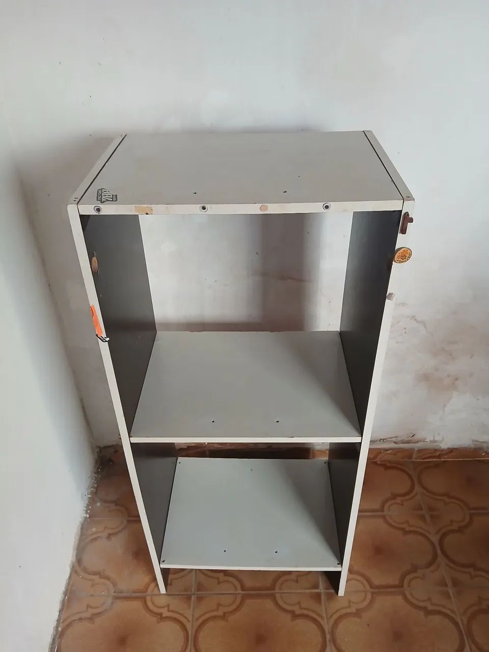 Estante usada MDF quebra galho.