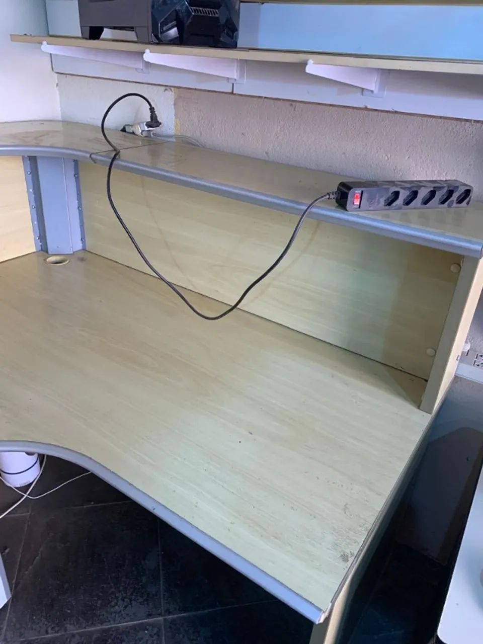 Balcão em L para atendimento e Recepção  (preço para desocupar o local) - Foto 2