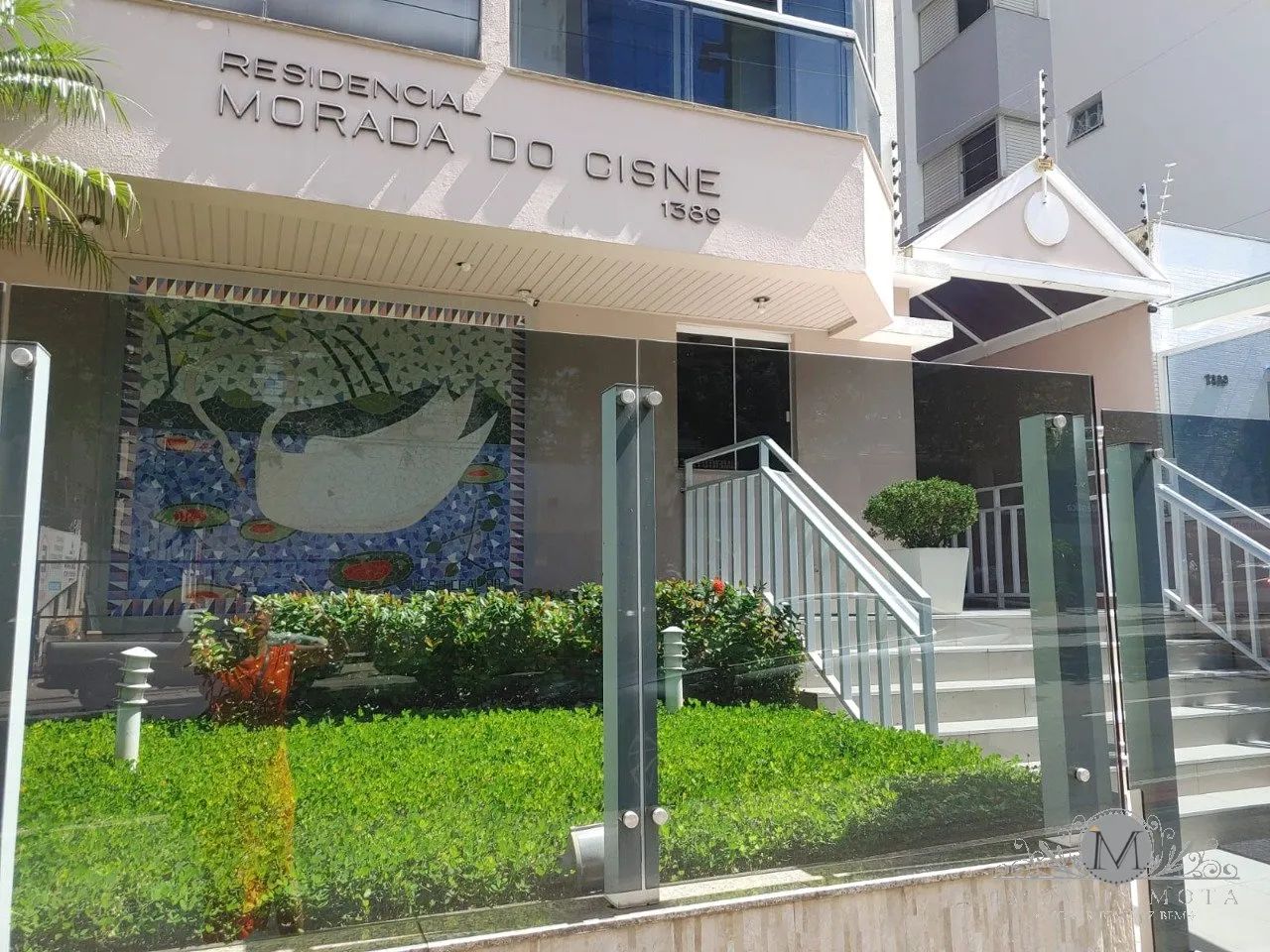 apartamento 03 dormitórios sendo 01 suite no centro de florianópolis