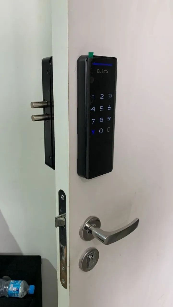 Instalação fechaduras eletrônica 
