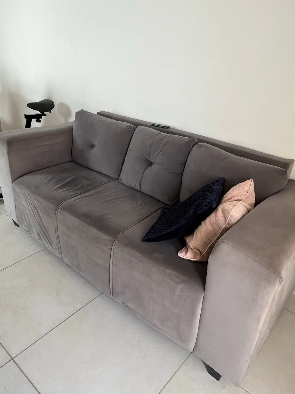 Sofá 4 lugares - em ótimo estado - Foto 4