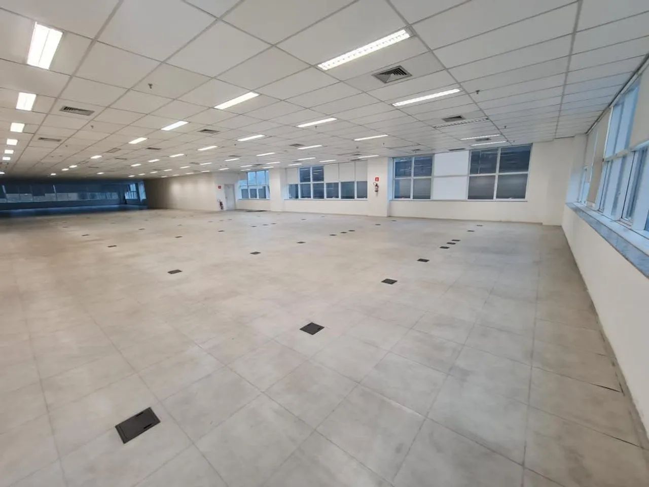 Sala comercial na Rua Samaritá, 1117 - 1º Andar  1820 m² - Foto 2