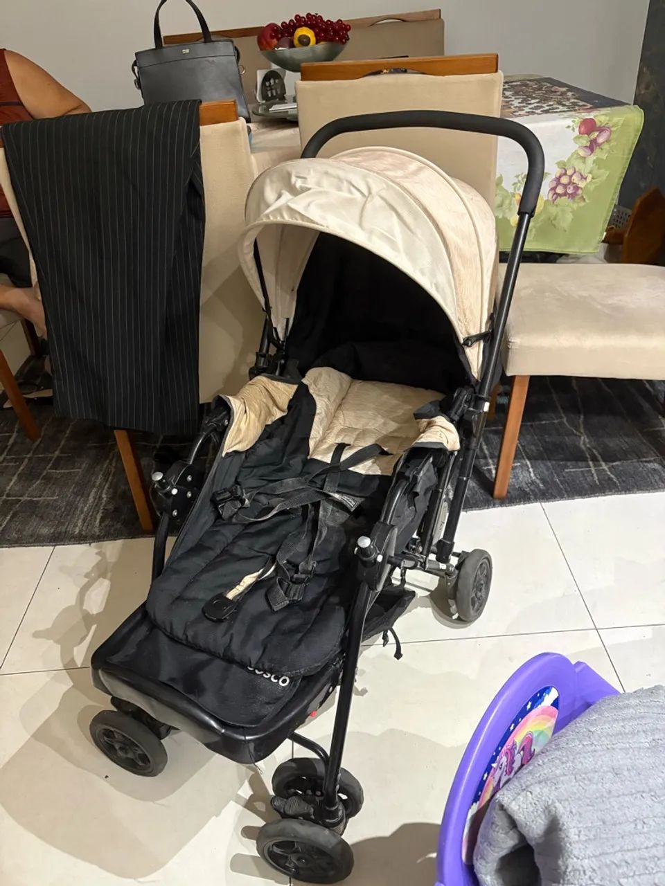 Carrinho de bebê cosco
