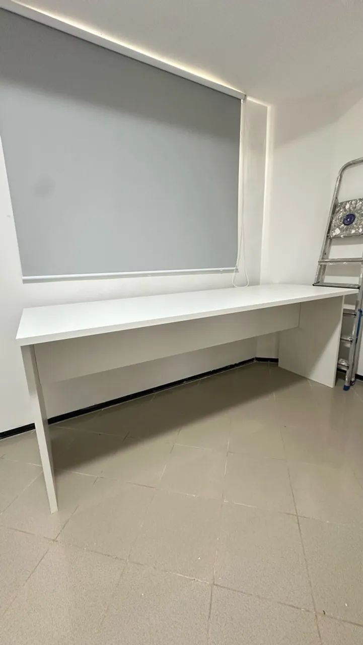 Mesa de trabalho em MDF 