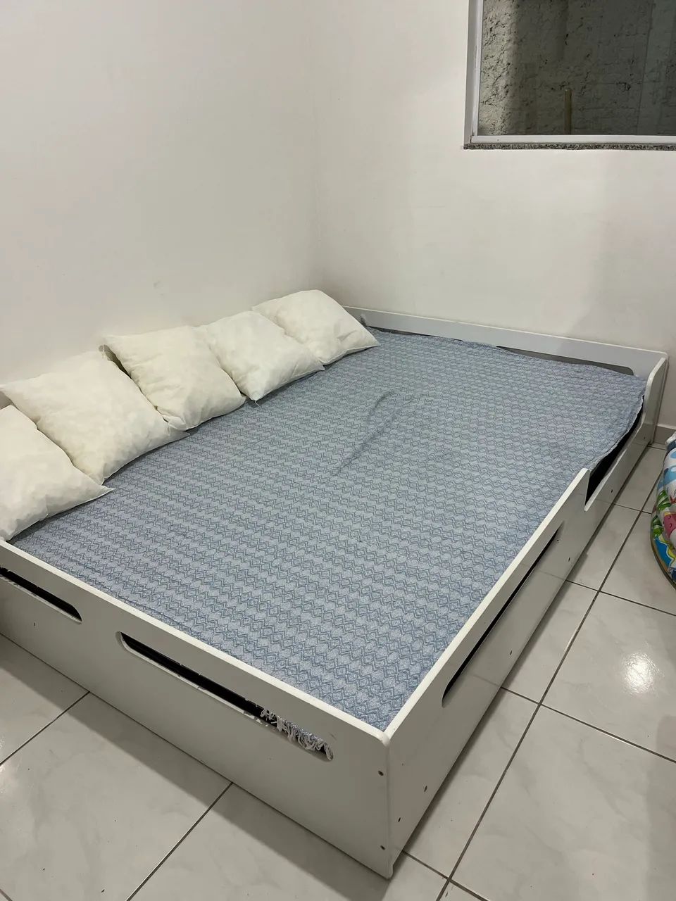 Cama montessoriana casal