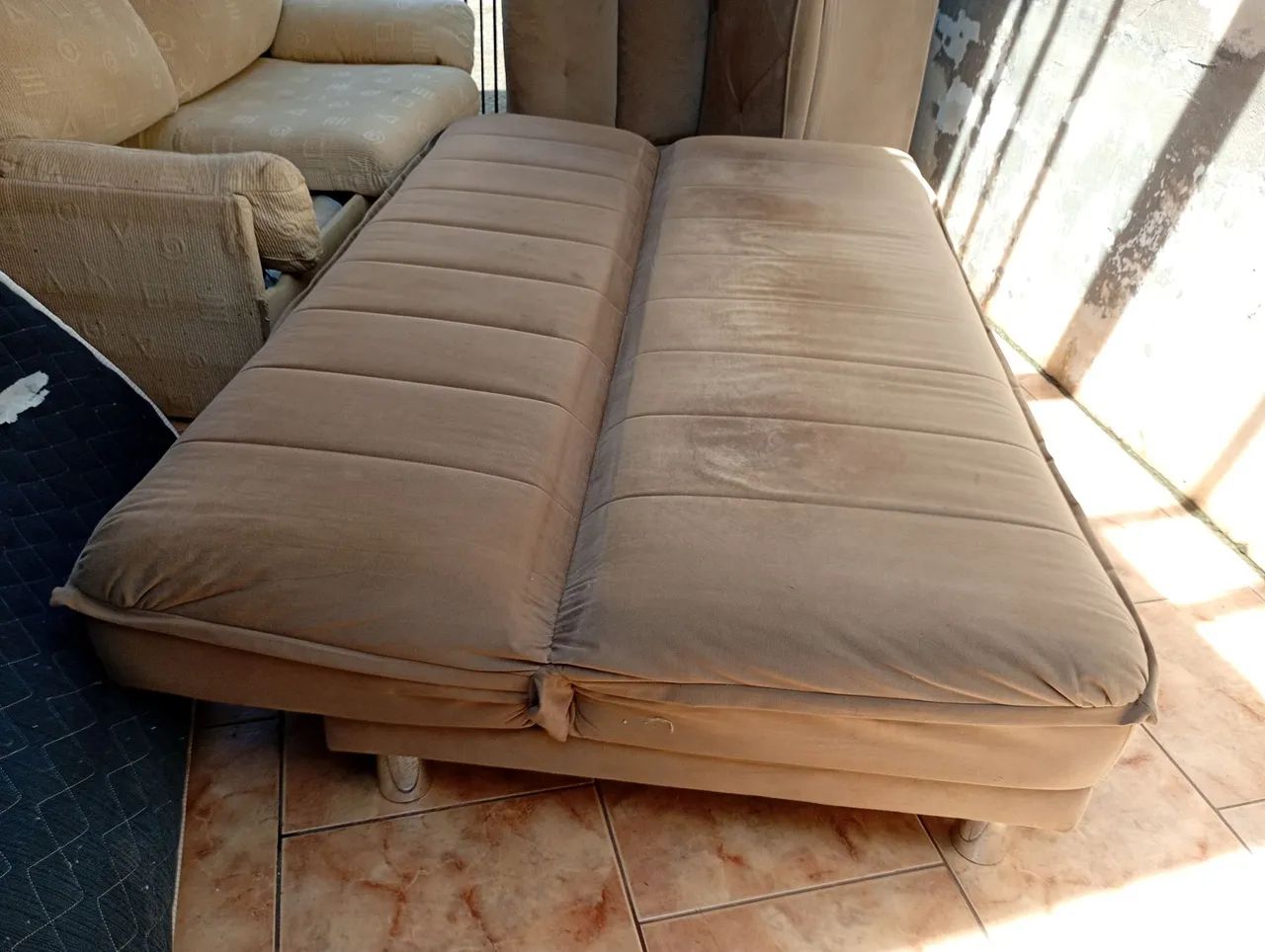 Sofá cama Semi novo  - Foto 4