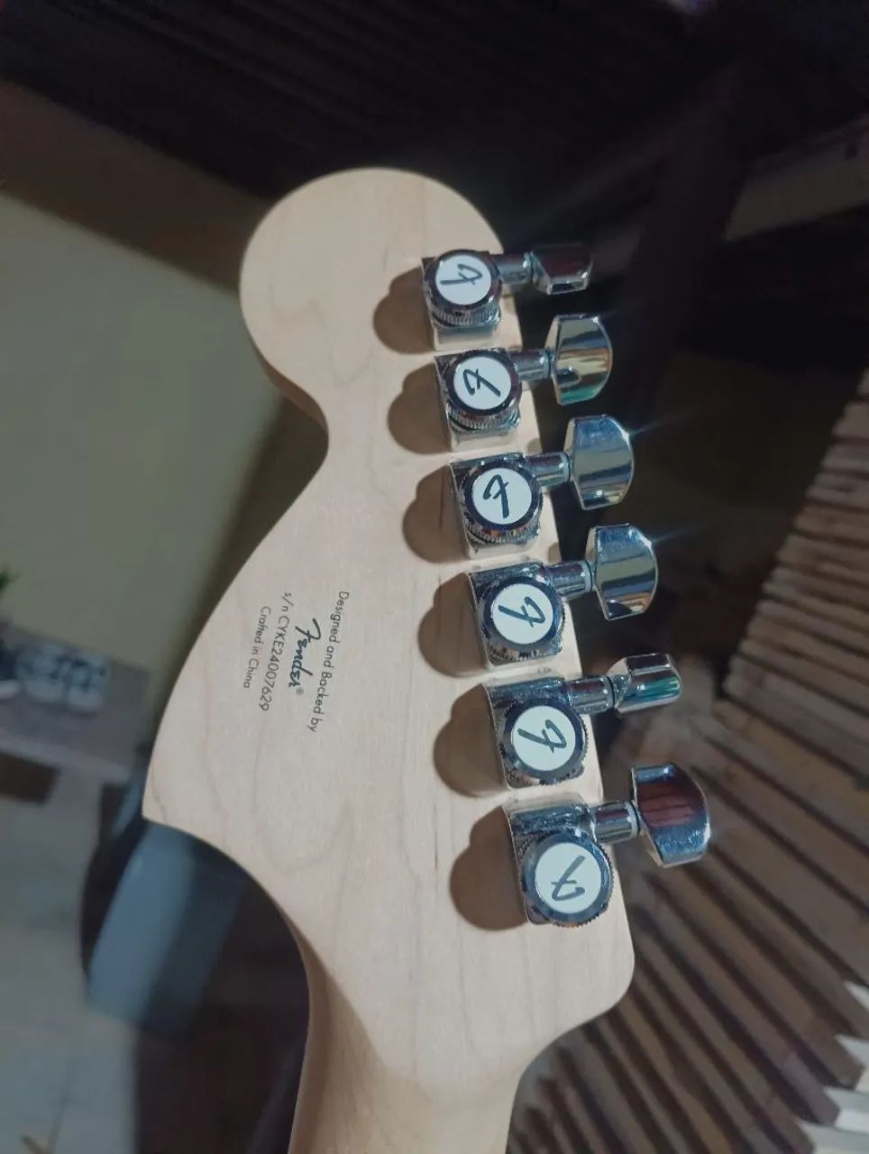 Guitarra Squier Affinity  - Foto 3