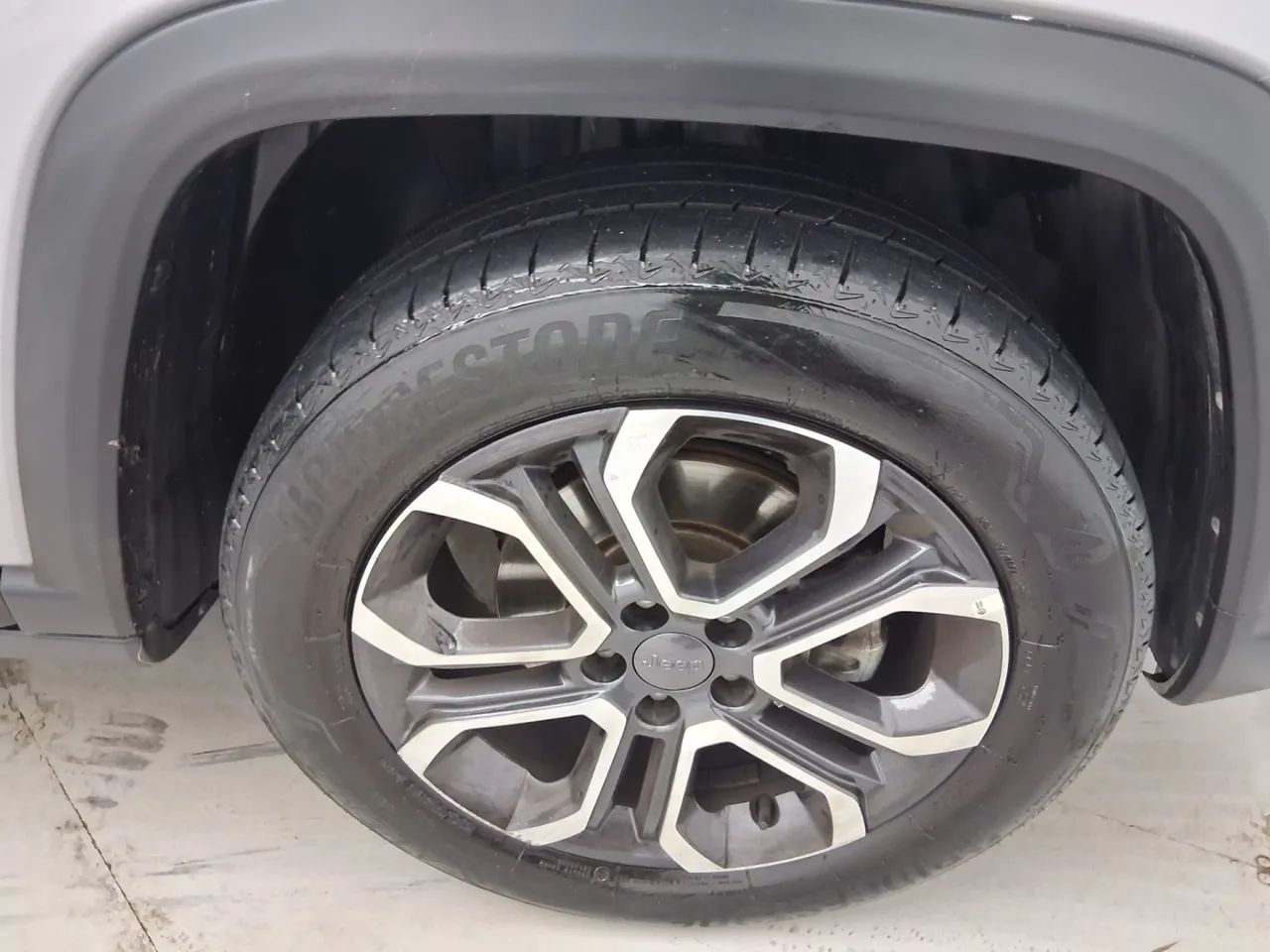 Jeep Commander Limited T270 1.3 TB Flex Aut., foto 13 de 18
