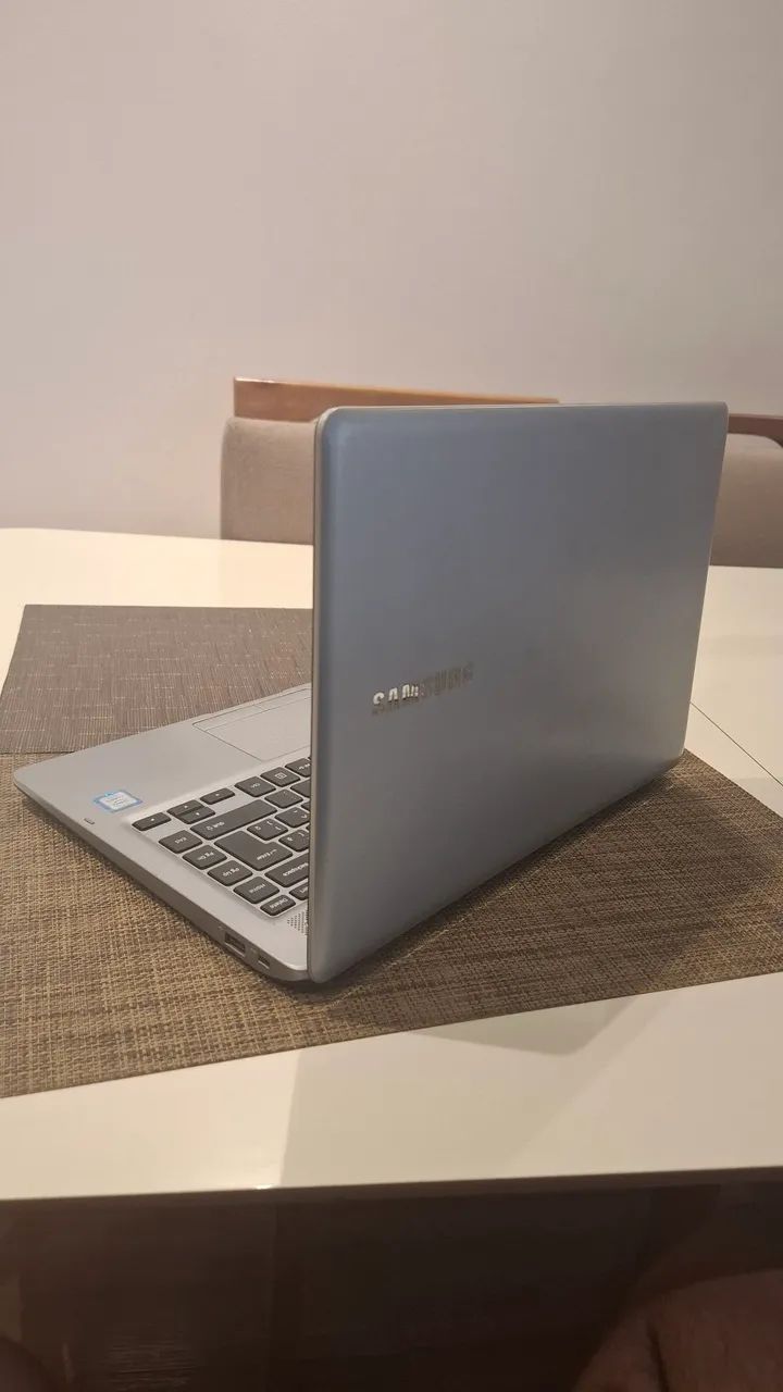 Notebook Samsung i5 7th 8GB ram SSD  - Foto 5