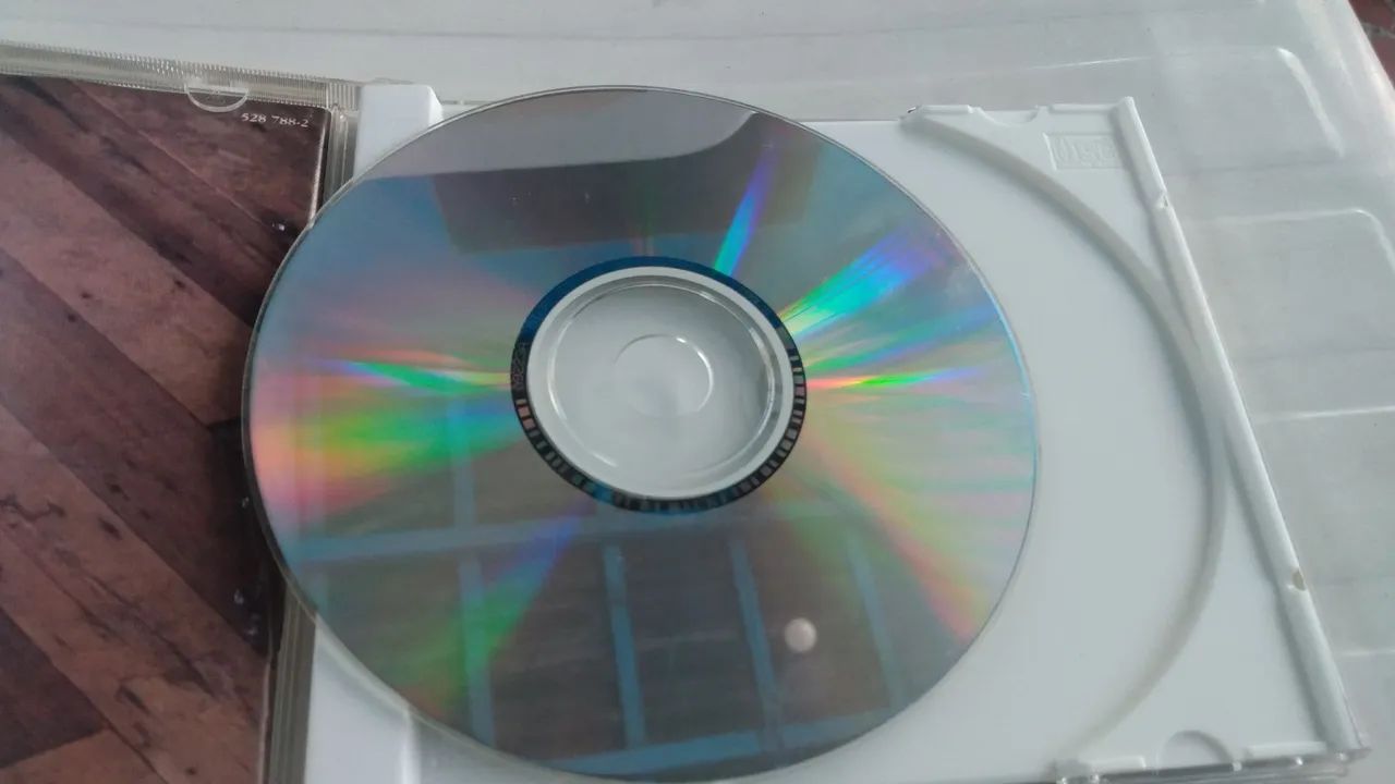 CD original Elton John love songs ótimo estado.  - Foto 3