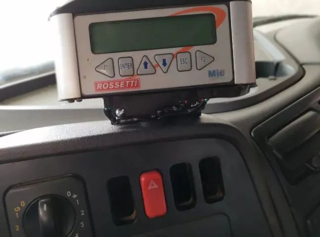 Mercedes Benz 4144 2016 Caçamba.  - Foto 5