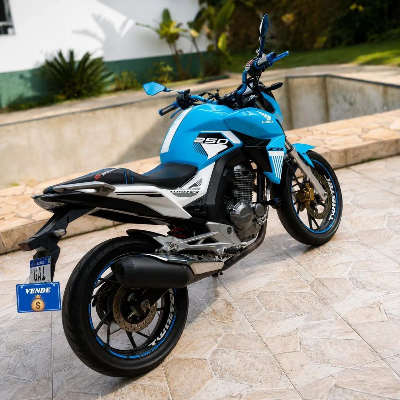 CB Twister 250 