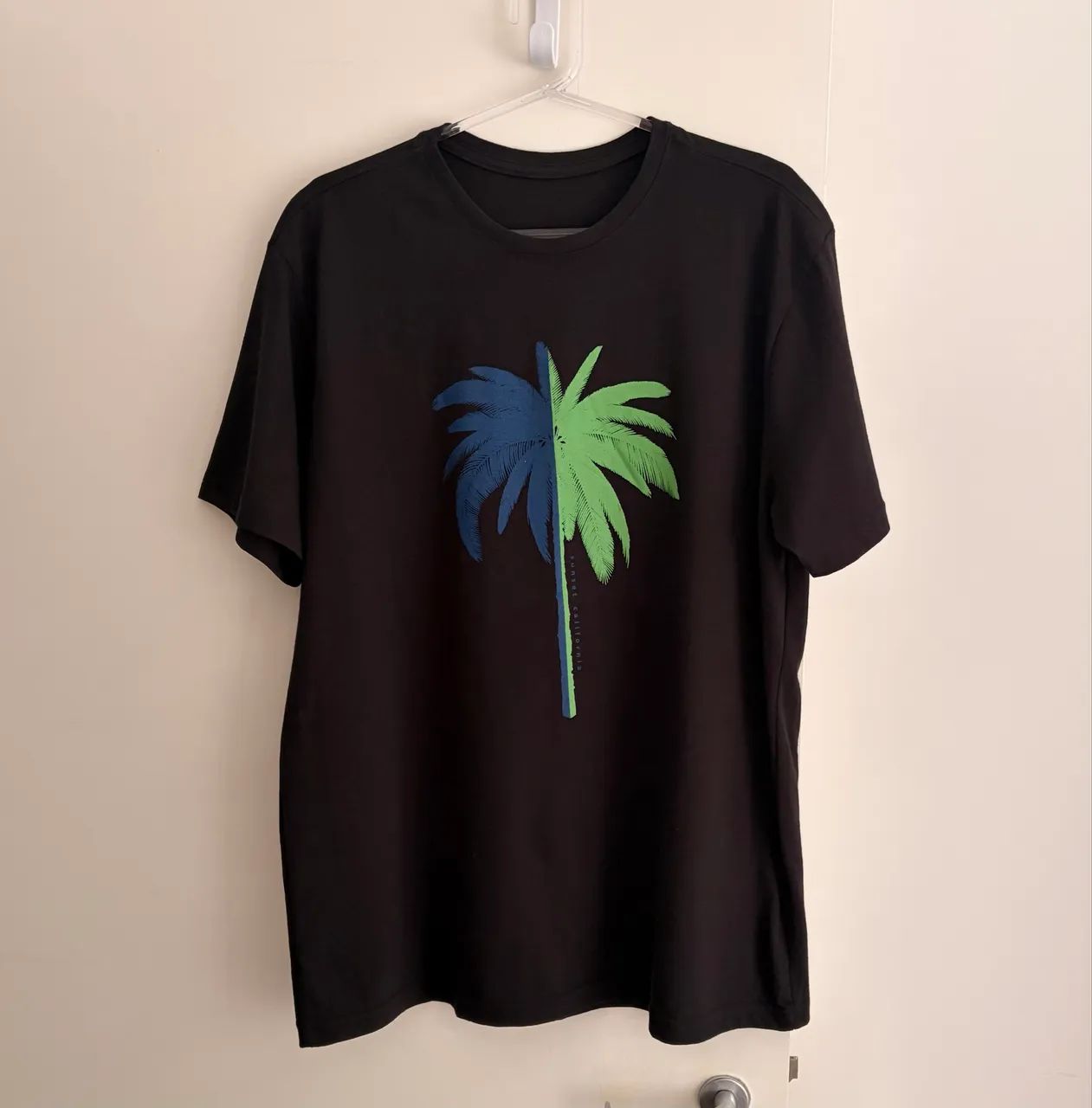 Camiseta preta estampada