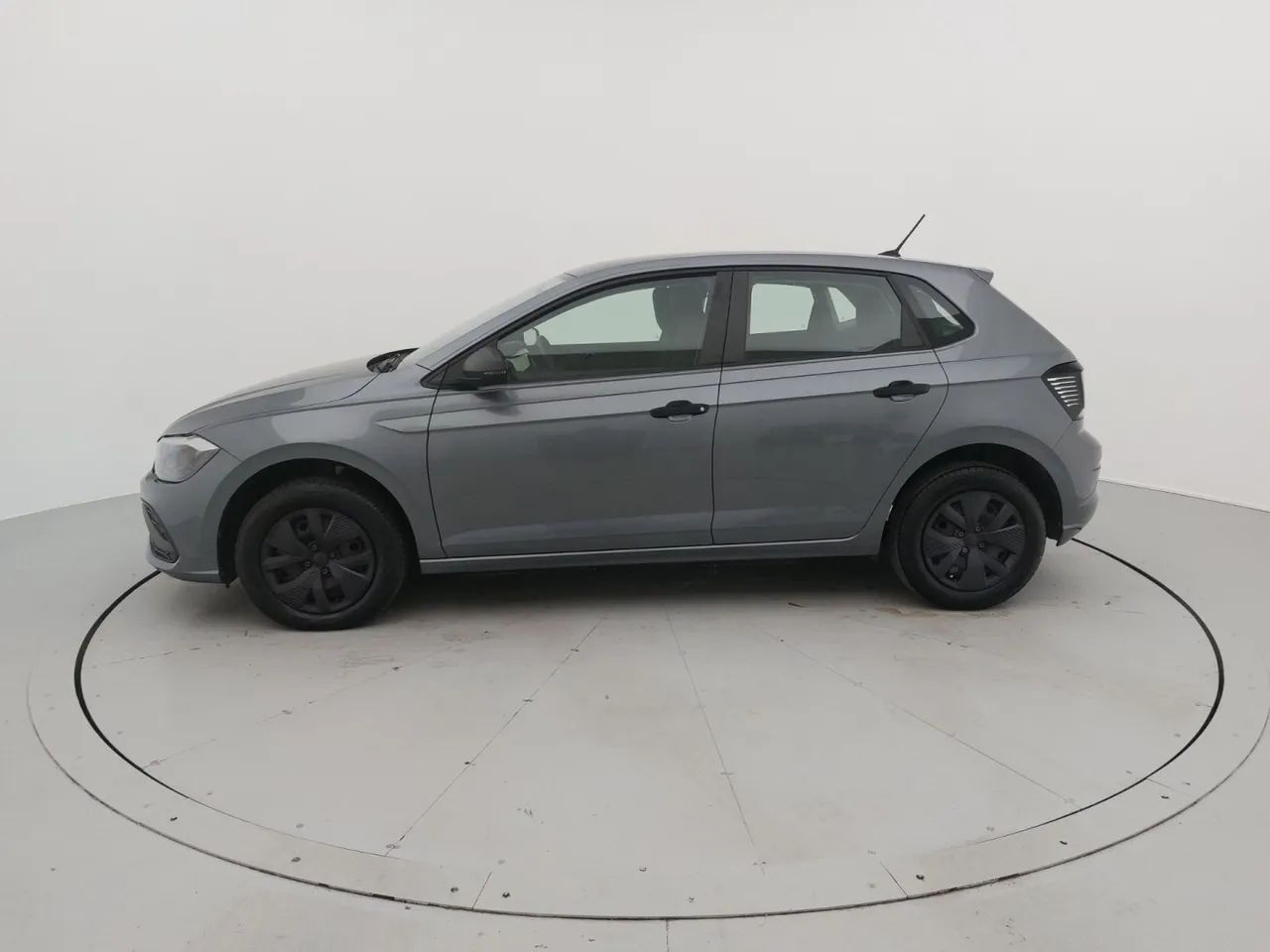 Volkswagen Polo Track 1.0 Flex 12V 5p, foto 2 de 18