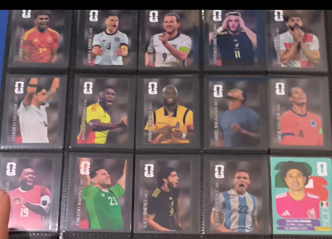 14 figurinhas Coca, para colar Copa 2026.