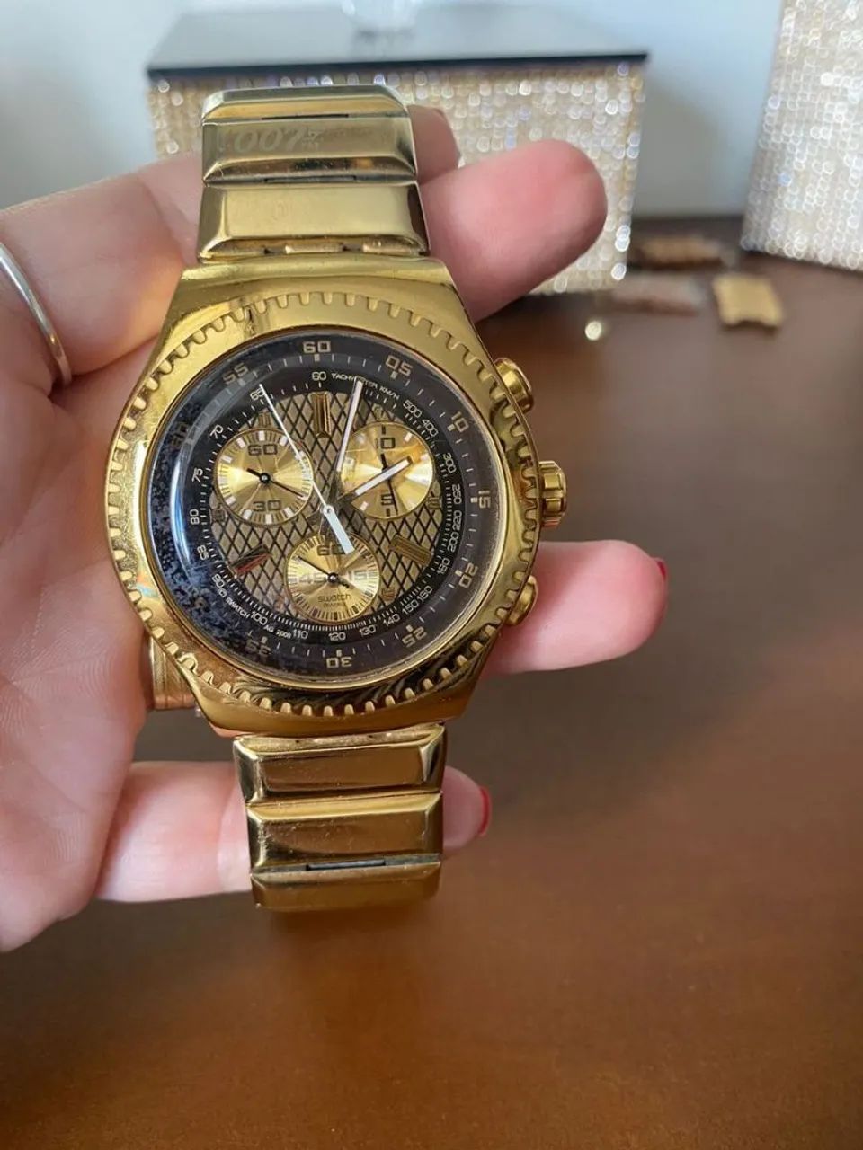 Swatch 007 linha Premium na caixa