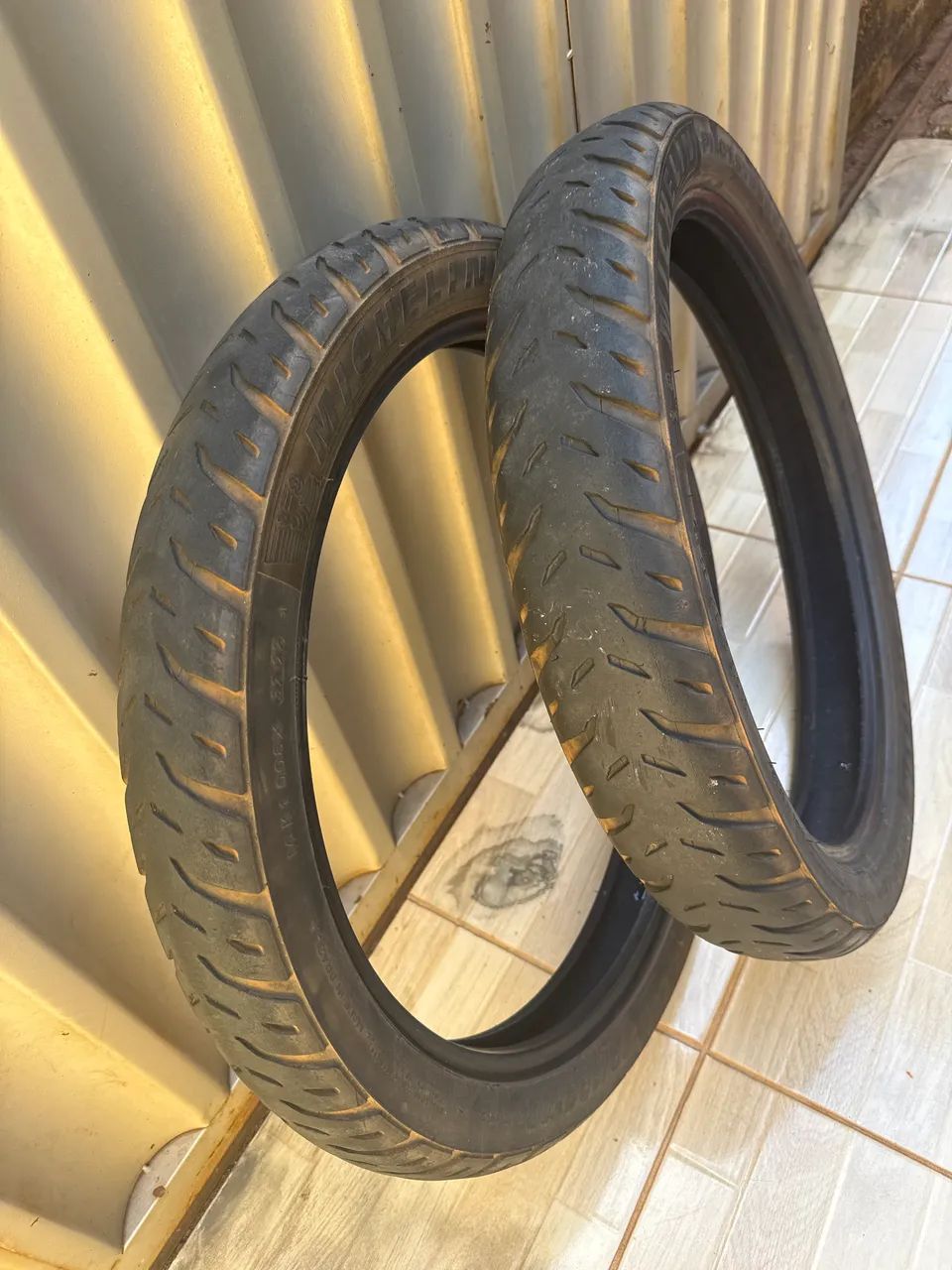 Vendo par de pneus ! - Foto 2