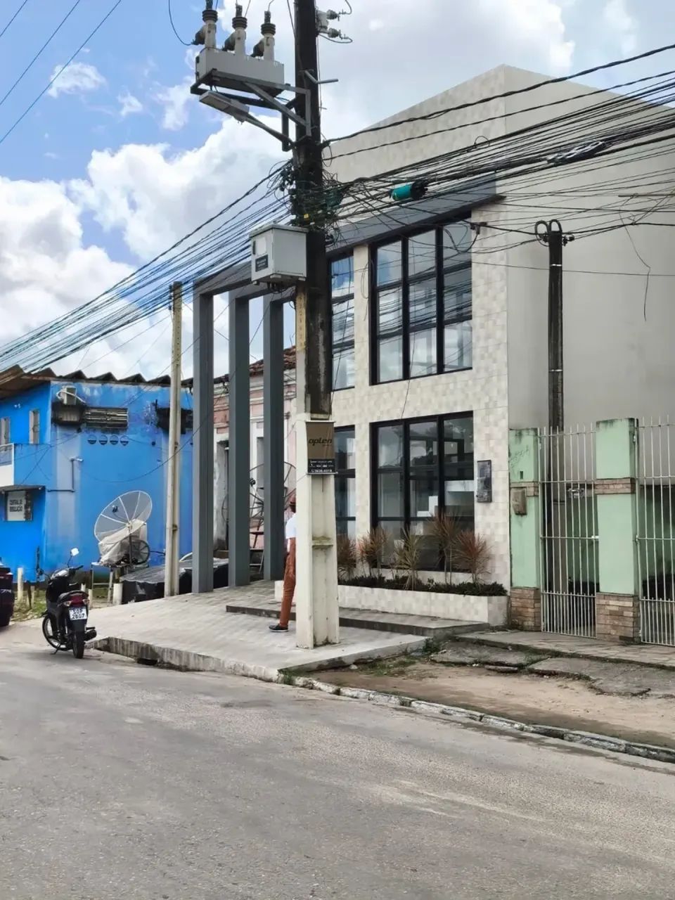 ALUGO EXCELENTE PREDIO NOVO COM 20 SALAS NO CENTRO DE GOIANA - PE - Foto 2