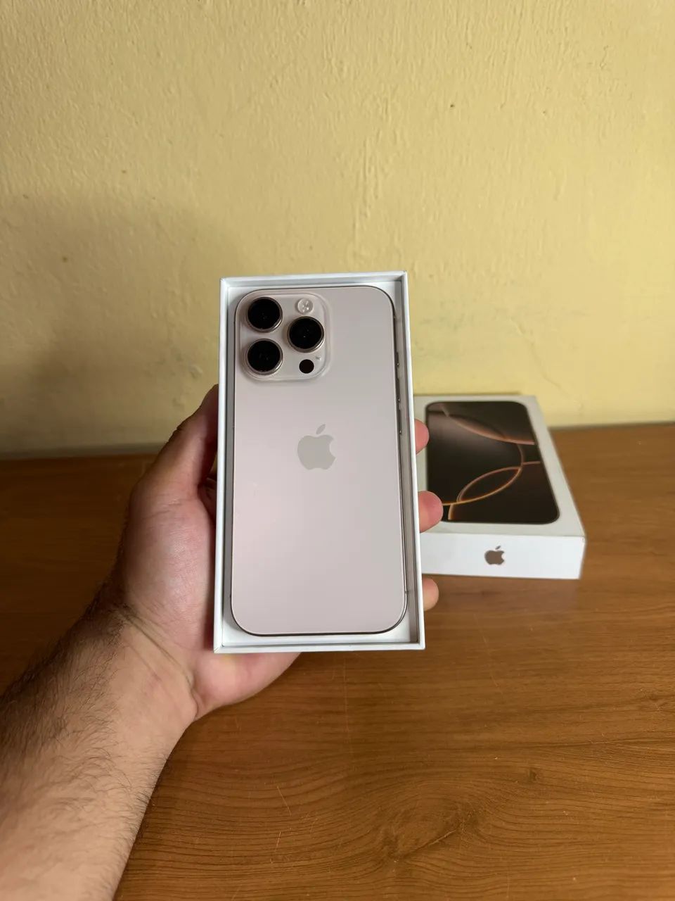 Iphone 16 pro - 90% - PARCELO E TROCO 