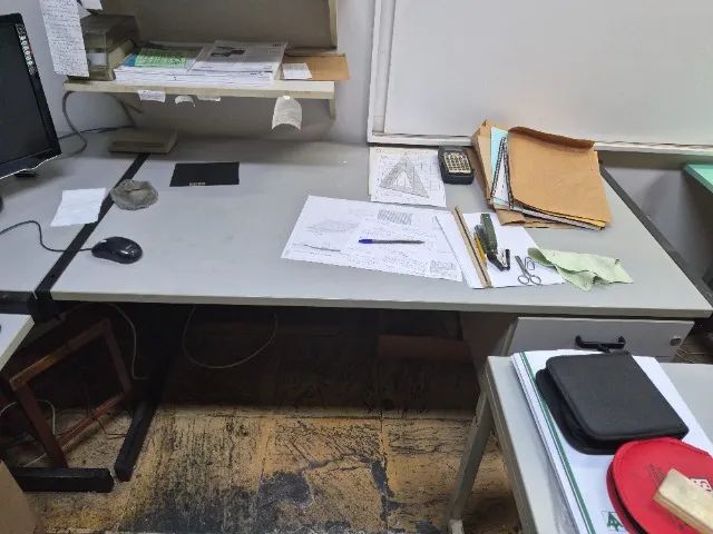 Mesa de escritório em L - Foto 2