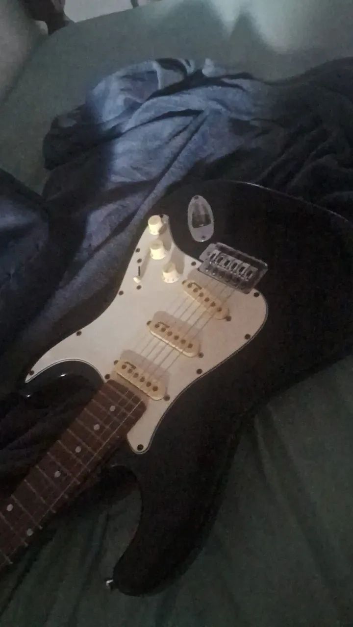 Guitarra Giannini Stratocaster - Foto 2