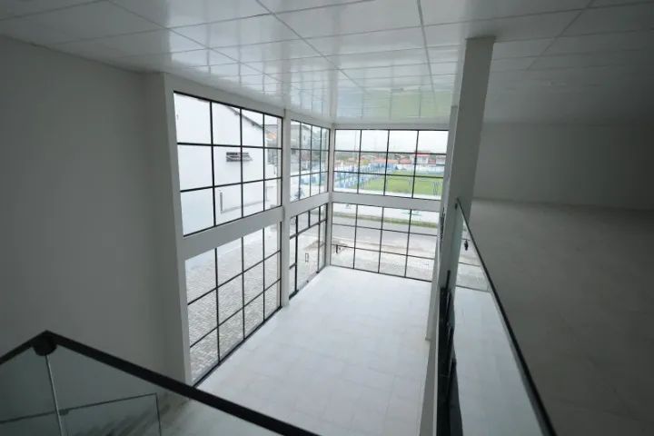 Loja/Ponto Comercial Espetacular com 533m² - Fachada de Vidro - Próximo ao Mercado - Foto 3